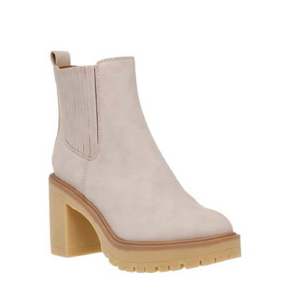 DV by Dolce Vita Shoes - DV BY DOLCE VITA JADE CHELSEA BOOT 9